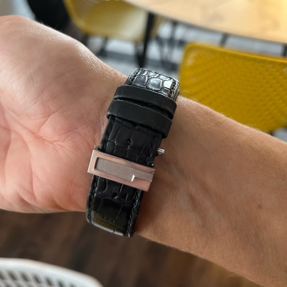 Crocodile leather watch gucci - Picture 4 of 11